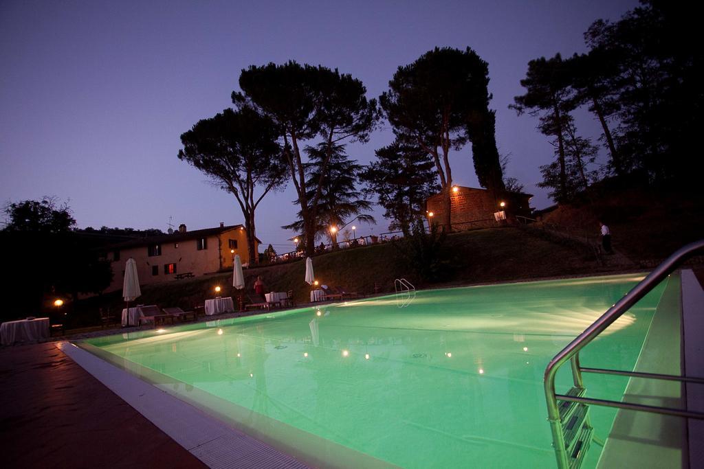 Villa Poggio Di Gaville Meleto Стая снимка